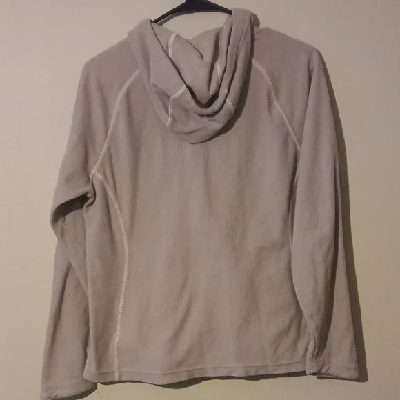 The North Face Cream Women's Sweater - Picture 4 of 4